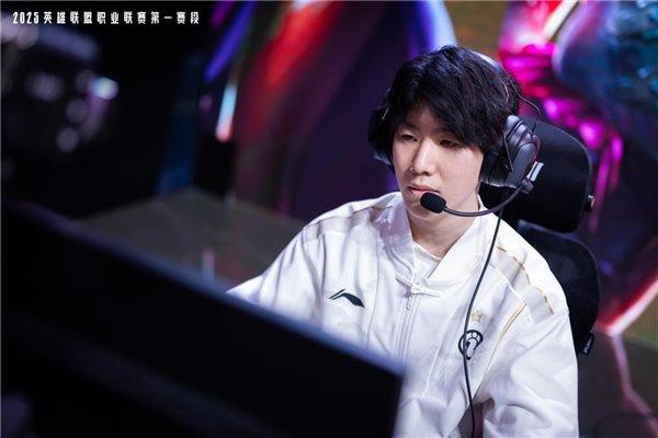 26年英雄联盟职业联赛 为玩家带来超凡体验开元棋牌无畏竞巅峰！傲风携手2025-20(图3)