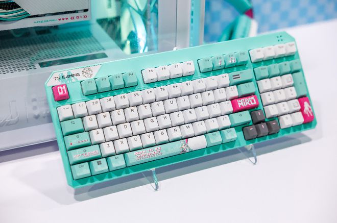 界联动燃爆二次元！全新外设惊艳亮相开元棋牌appROG×初音未来跨(图9)